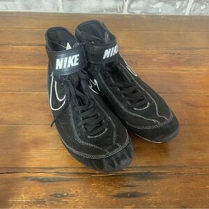 Nike Black Athletic Shoes with Lace-Up Design wrestling